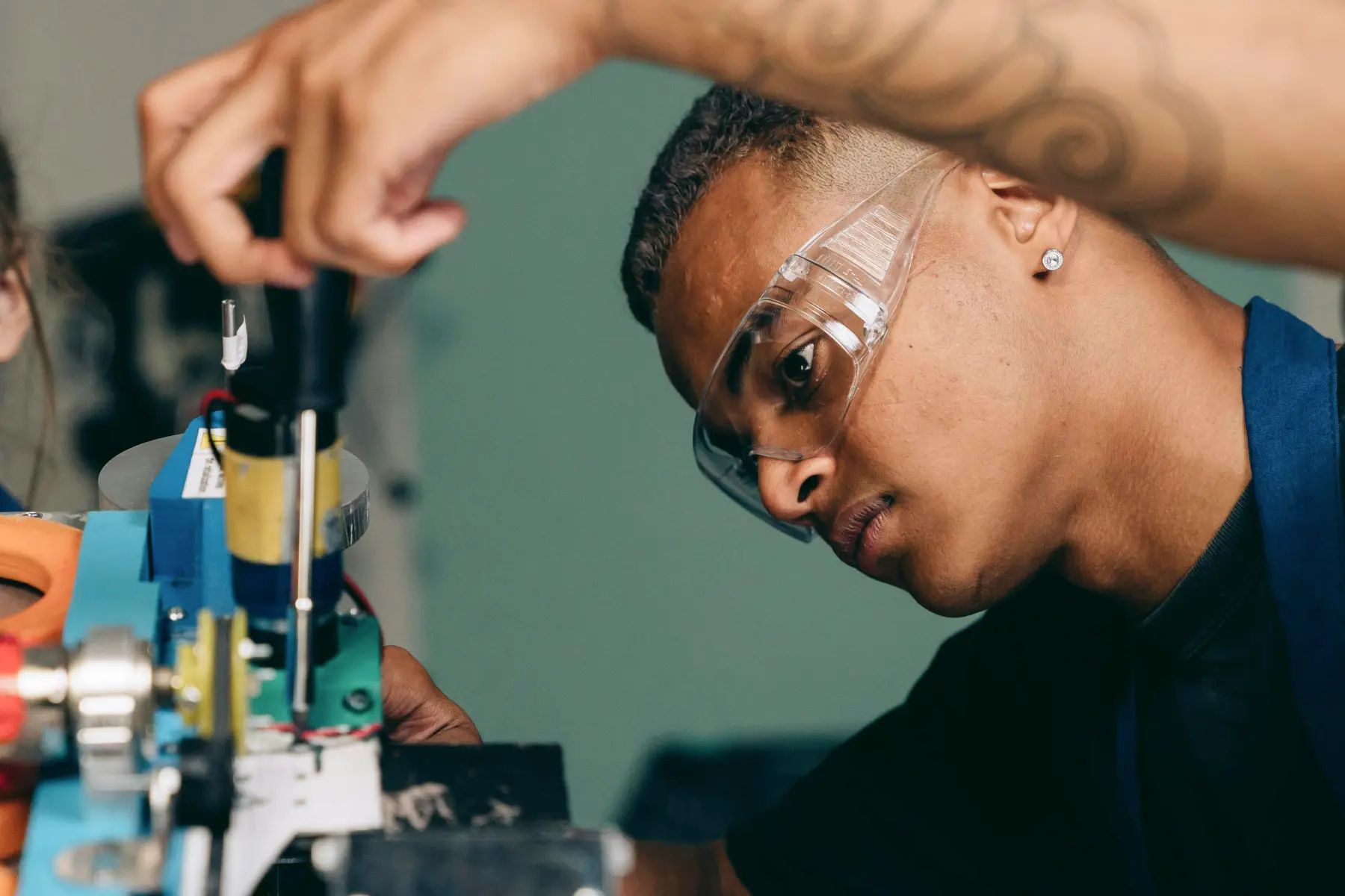 Greentown member prototyping hardware in the lab